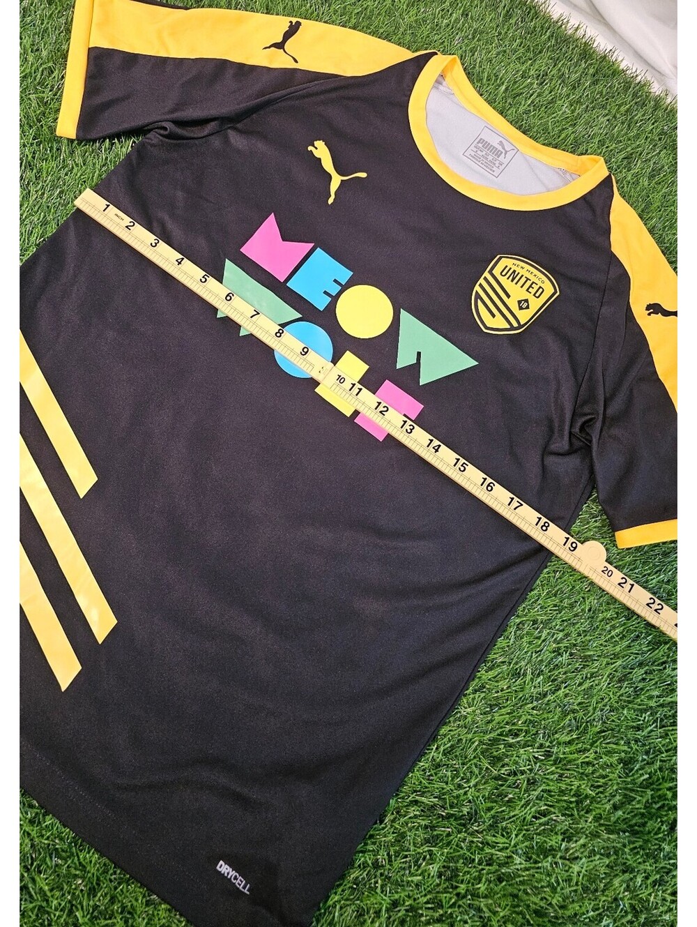 Puma Meow Wolf United Black and Yellow Sports Jersey Size Small - Picture 4 of 6